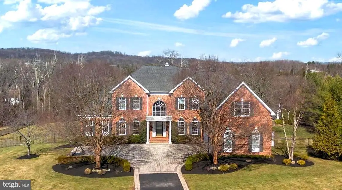 9 Hallett Dr, Pennington, NJ 08534 - #1