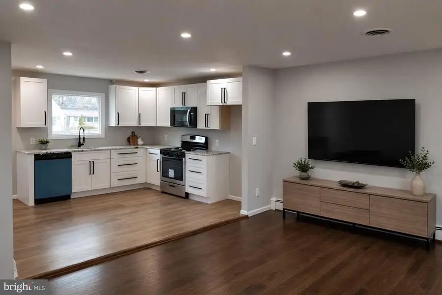 106 Review Ave, Trenton, NJ 08648 - #2