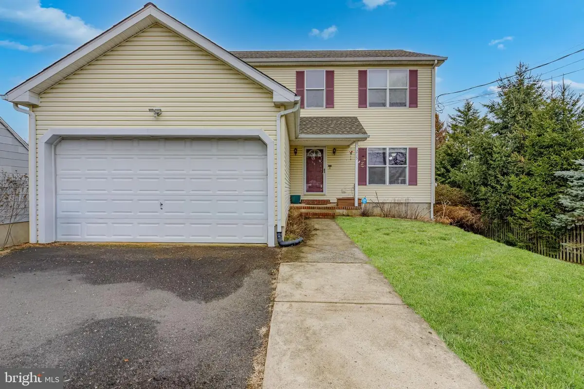 215 Birch St, Hamilton, NJ 08610 - #1