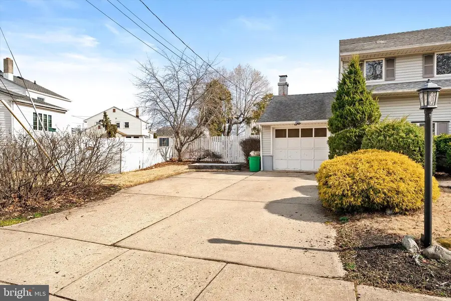 403 Lakeside Blvd, Hamilton, NJ 08610 - #3