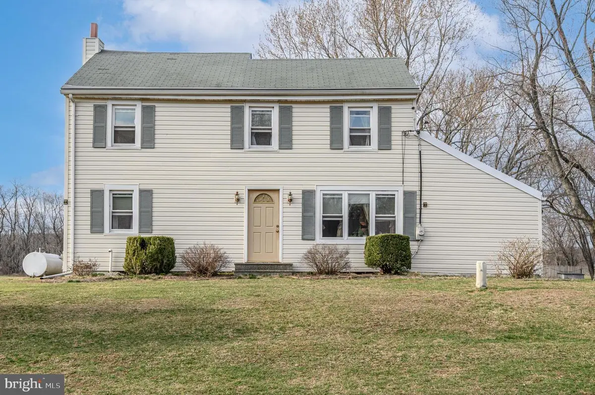 35 Potts Rd, Robbinsville, NJ 08691 - #1