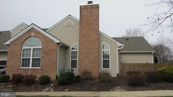 134 Woolsey Ct, PENNINGTON, NJ 08534