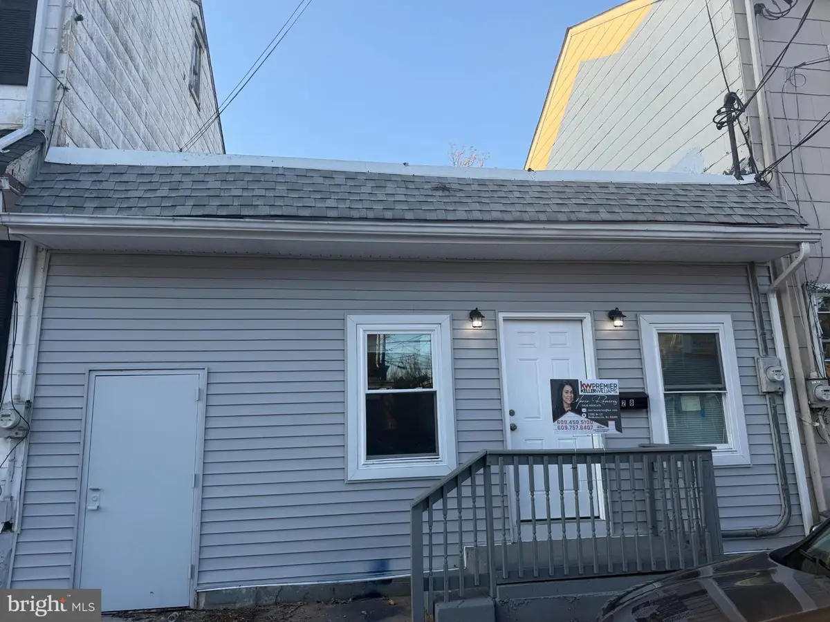28 Elm St, Trenton, NJ 08611 - #1