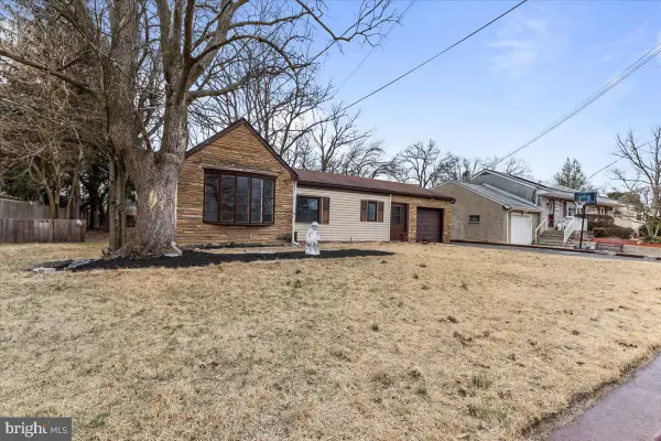 56 Wert Ave, HAMILTON, NJ 08610