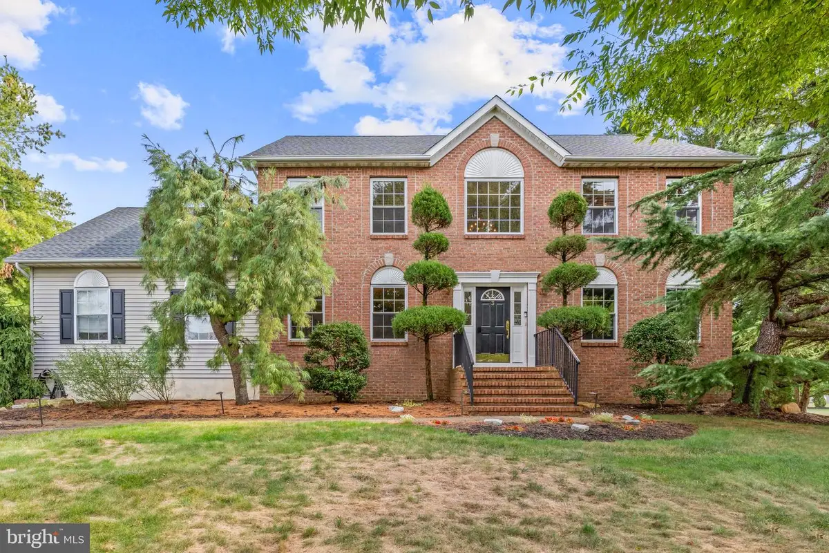 3 Sara Dr, Robbinsville, NJ 08691 - #1