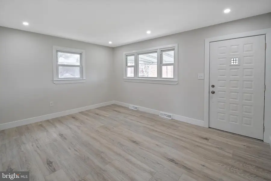 2 Mccarthy, Ewing, NJ 08618 - #2