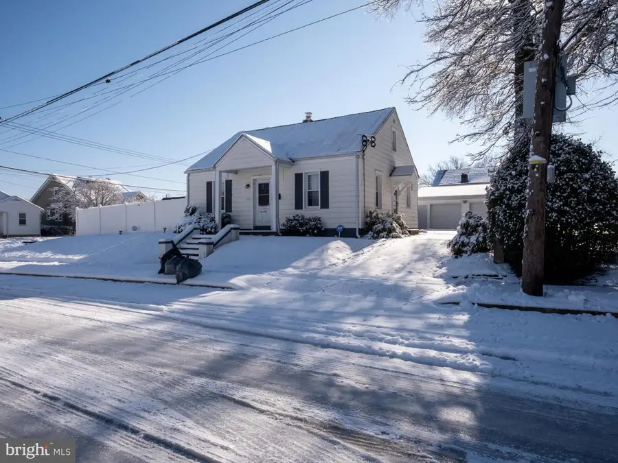 551 Hobart Ave, Hamilton, NJ 08629 - #2