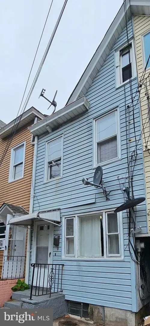 314 Hewitt St, Trenton, NJ 08611 - #1