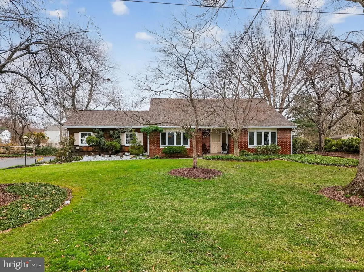 7 Stanford Ct, Hightstown, NJ 08520 - #1