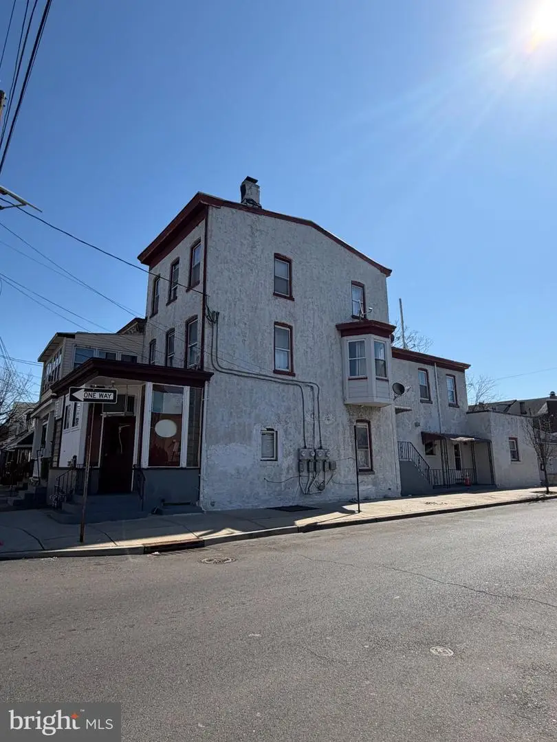 401 Elmer St, Trenton, NJ 08611 - #1