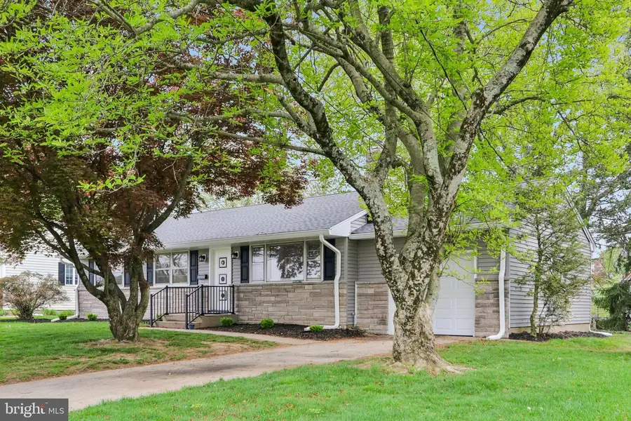 31 Gainsboro, Lawrenceville, NJ 08648 - #3