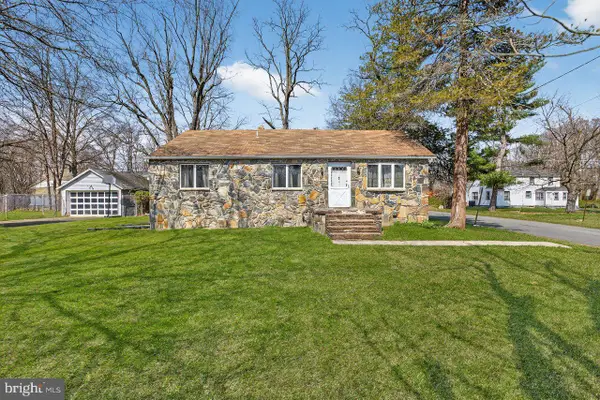 104 King Ave, EWING, NJ 08638