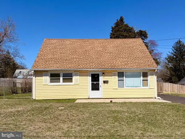 27 Walton Ave, EWING, NJ 08618