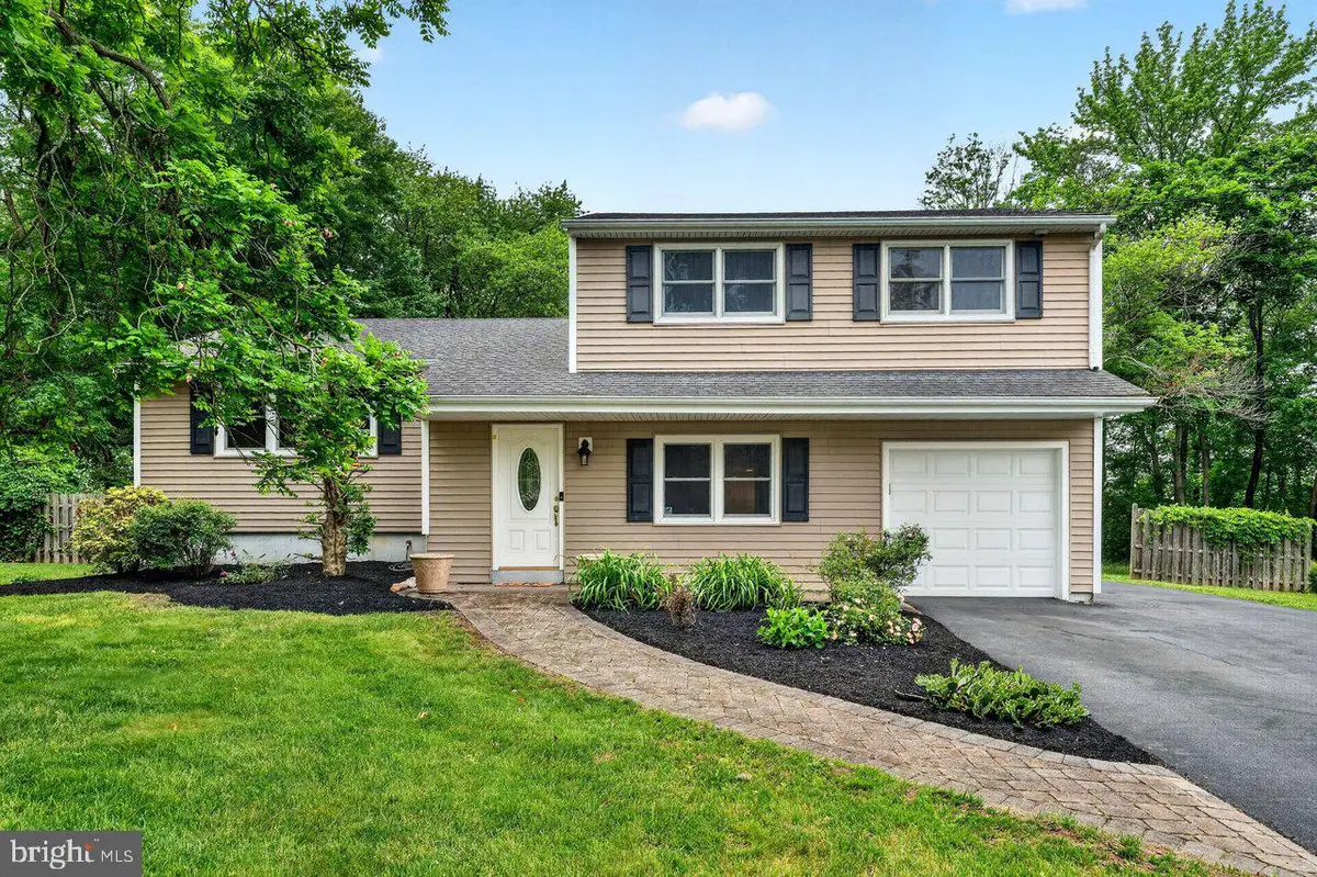 14 Windsor Dr, Princeton Junction, NJ 08550 - #1