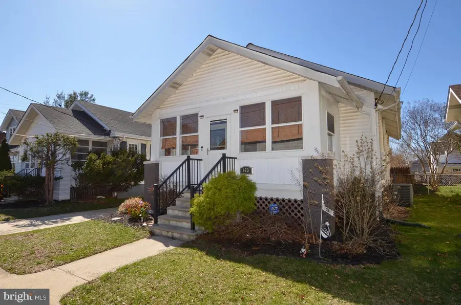 623 Lafayette Ave, Hamilton, NJ 08610 - #2