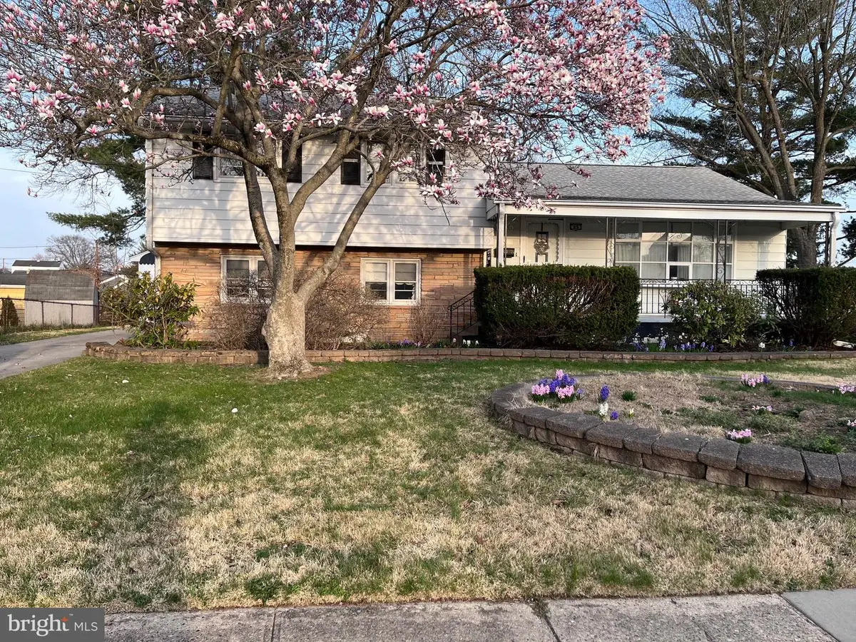 25 Braver Dr, Hamilton, NJ 08610 - #1