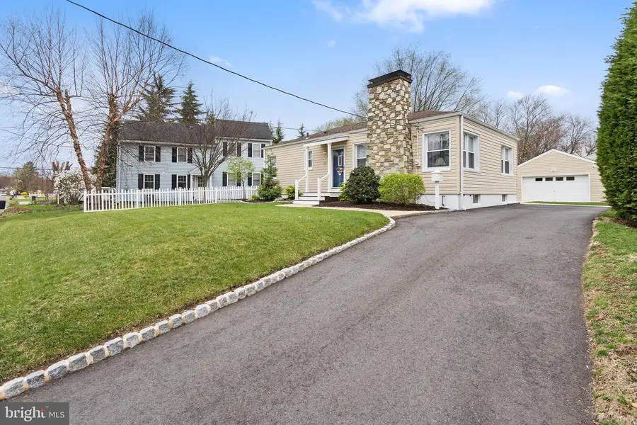 111 Pope Ave, Hamilton, NJ 08619 - #2