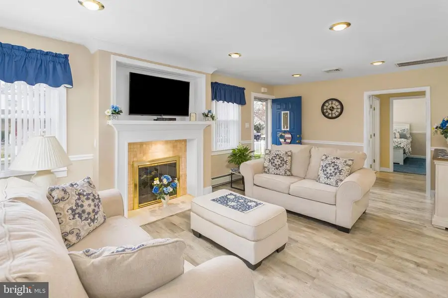 111 Pope Ave, Hamilton, NJ 08619 - #3