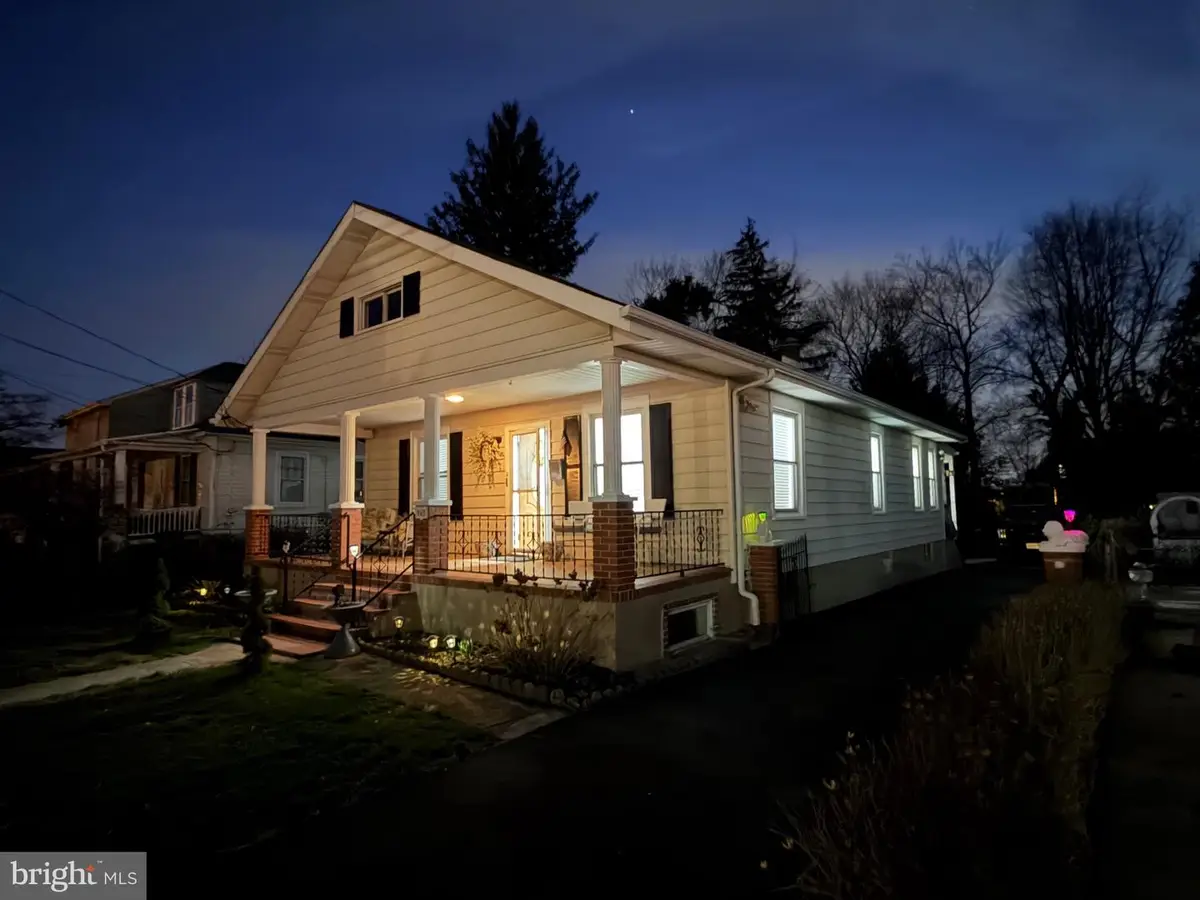 743 Puritan Ave, Lawrenceville, NJ 08648 - #1