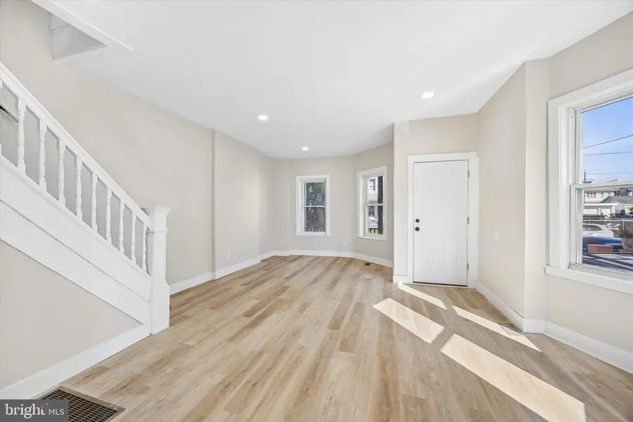 25 Mckinley Ave, Trenton, NJ 08609 - #3