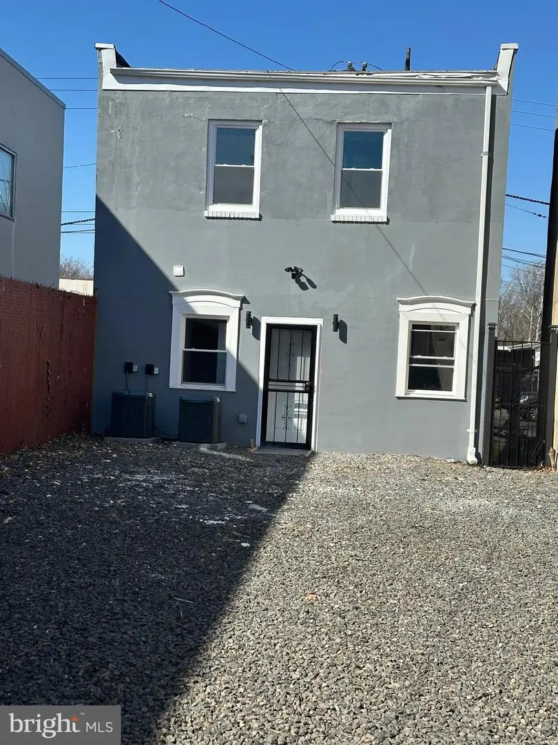 539 Perry St, Trenton, NJ 08618 - #2