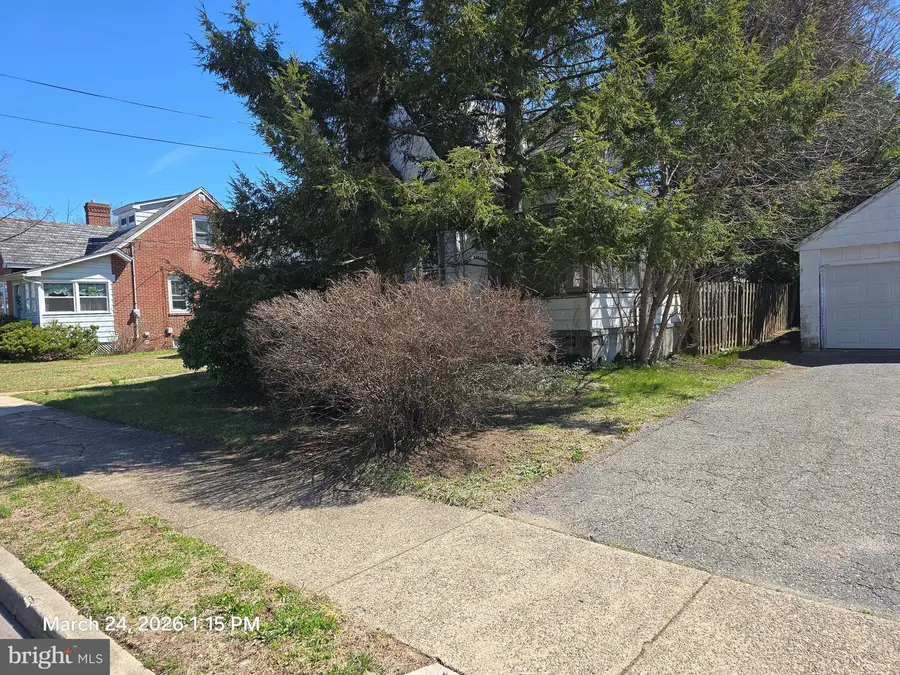 517 E Brown St, Hamilton, NJ 08610 - #3