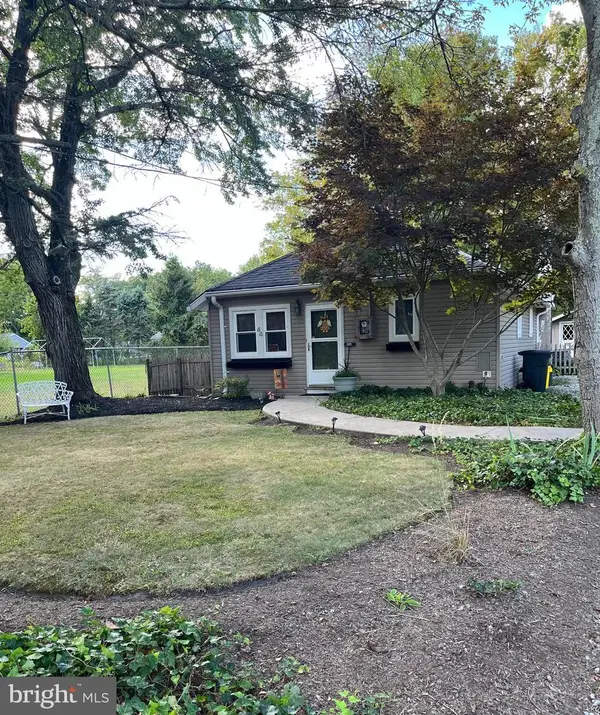 44 Fairlawn Ave, HAMILTON, NJ 08619