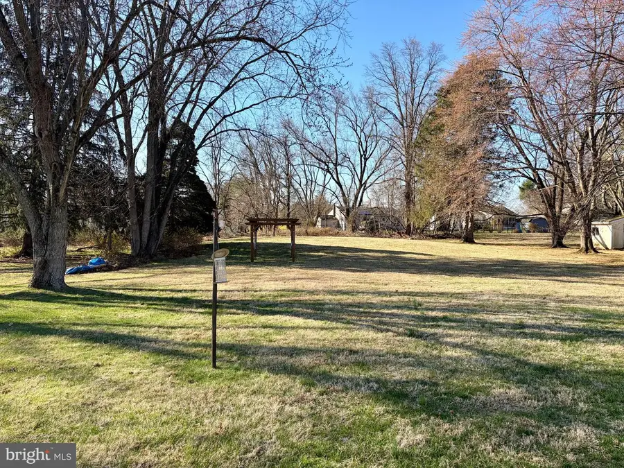 18 Crest Ave, Pennington, NJ 08534 - #2