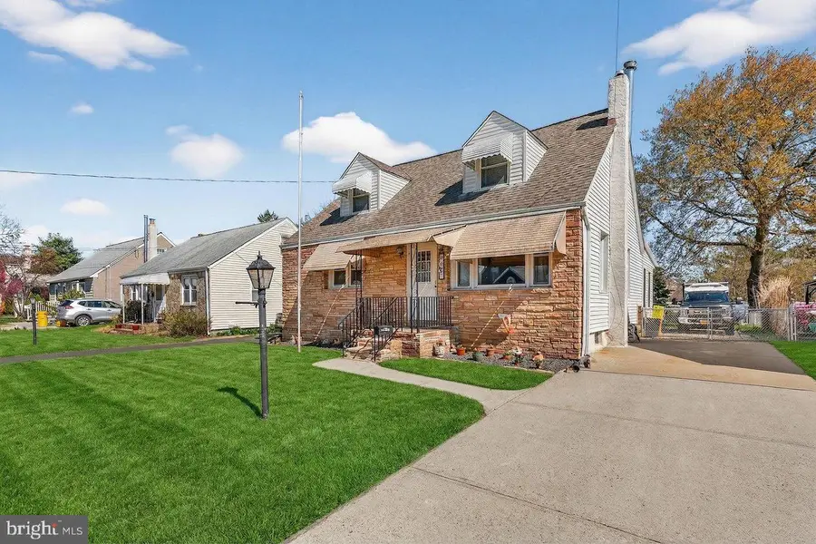 2062 Kinter Avenue, Hamilton, NJ 08610 - #2