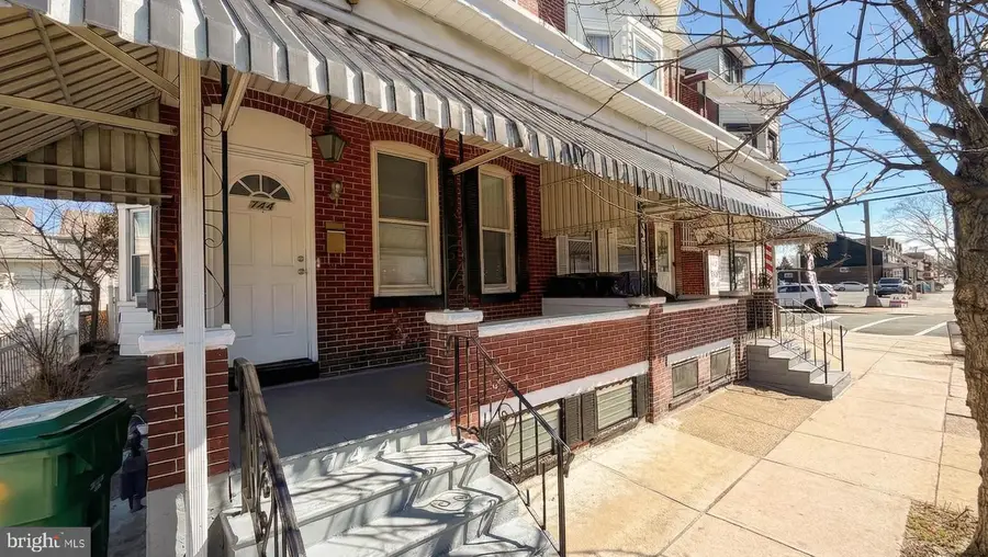 744 Chambers St, Trenton, NJ 08611 - #2