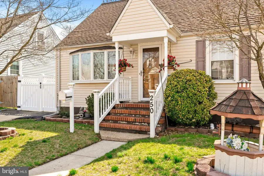 250 Edward Ave, Hamilton, NJ 08610 - #3