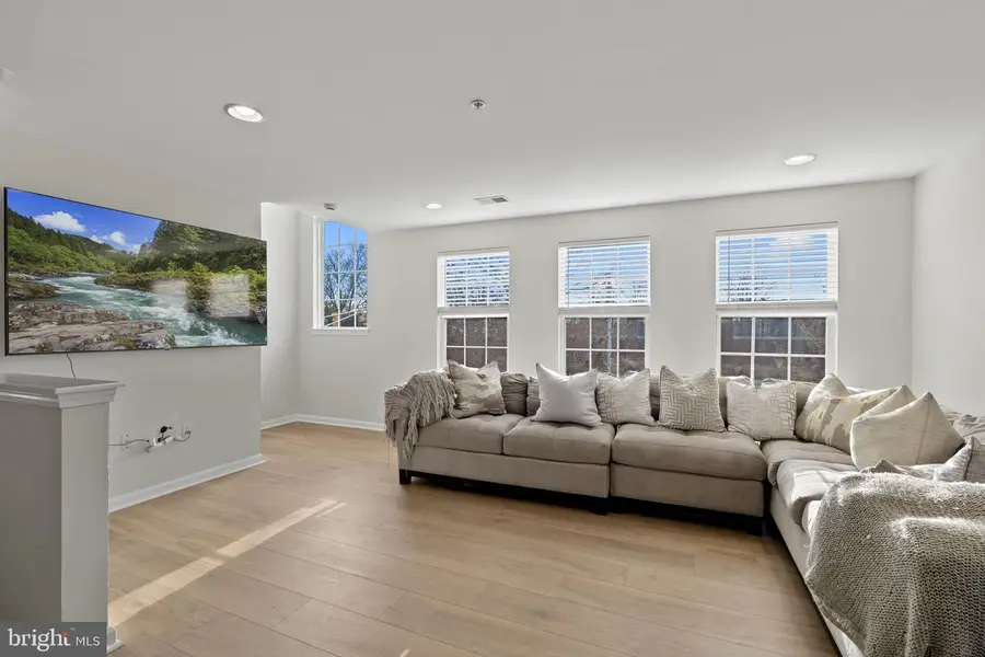 1032 Lamberton St, Trenton, NJ 08611 - #3