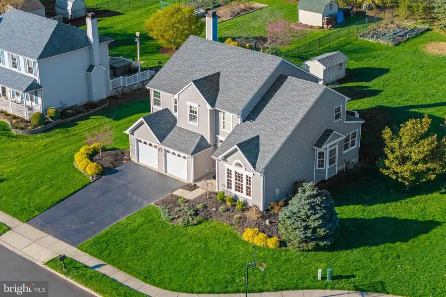 14 Honeysuckle Dr, Robbinsville, NJ 08691 - #2