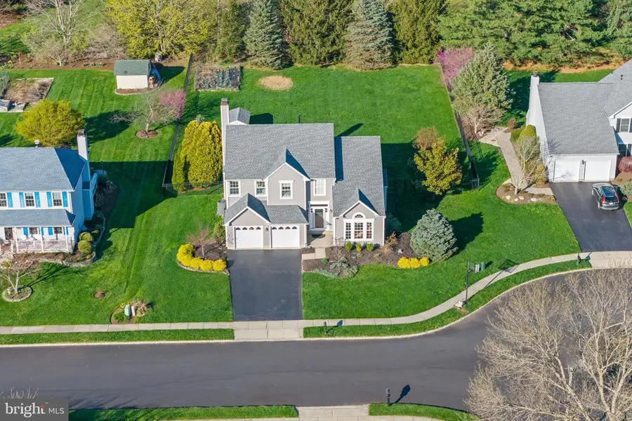 14 Honeysuckle Dr, Robbinsville, NJ 08691 - #3