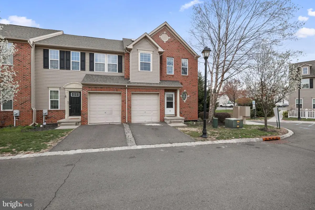 18 Panfili Ln, Hamilton, NJ 08610 - #1