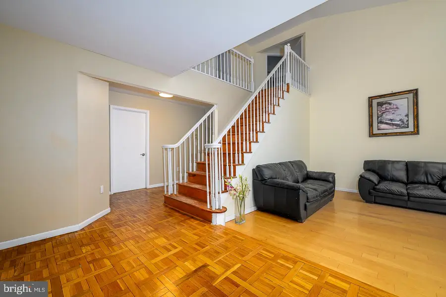 28 Stonebridge La, Princeton, NJ 08540 - #3