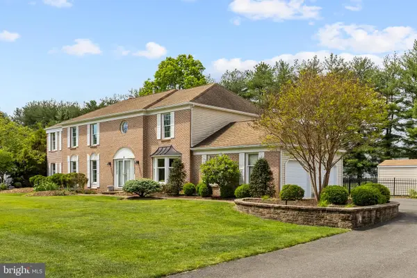 49 Saratoga Dr, WEST WINDSOR, NJ 08550