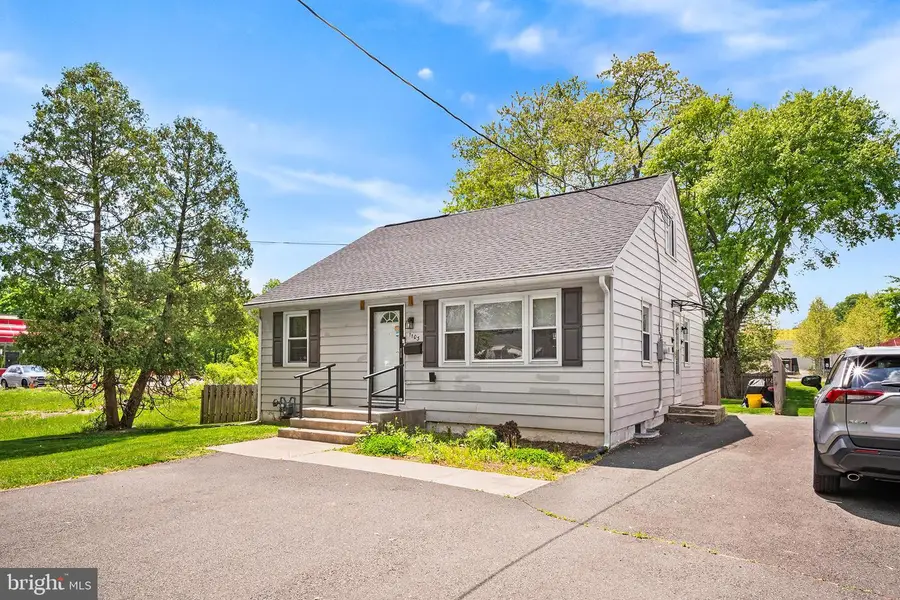 1103 Parkway Ave, Ewing, NJ 08628 - #2
