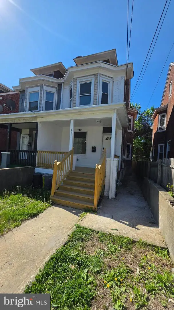 221 Highland Ave, Trenton, NJ 08618 - #2