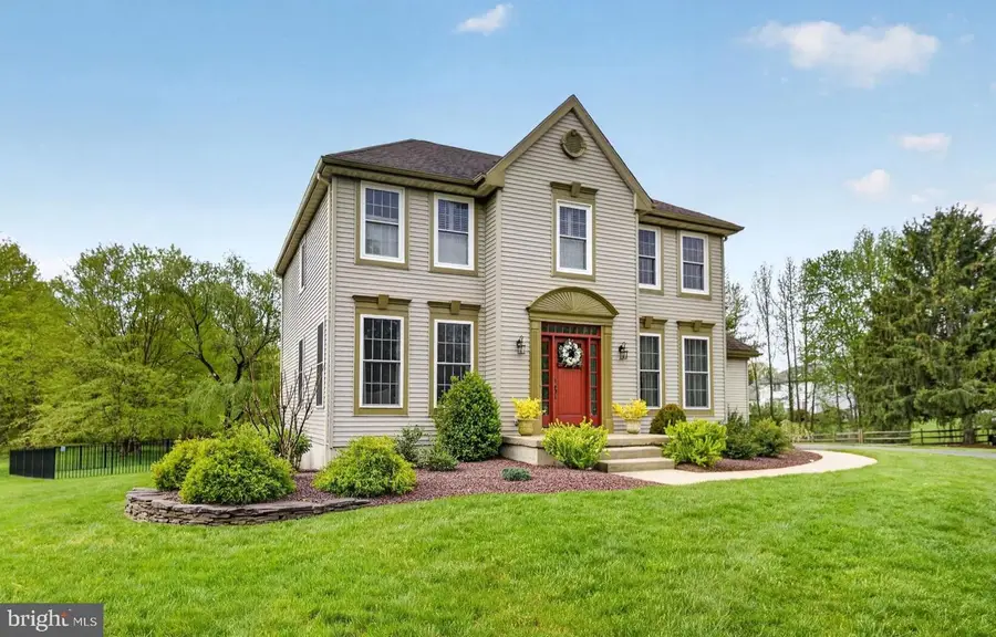 5 Blue Bell Ln, Robbinsville, NJ 08691 - #2