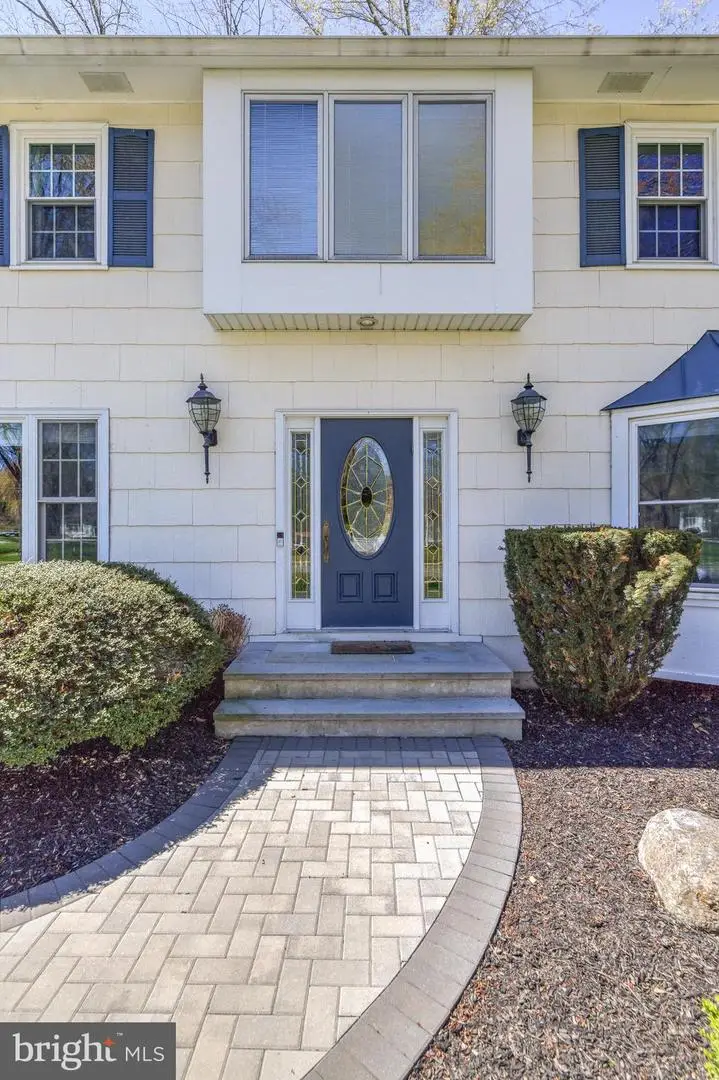 4 Hawk Dr E, Princeton Junction, NJ 08550 - #2