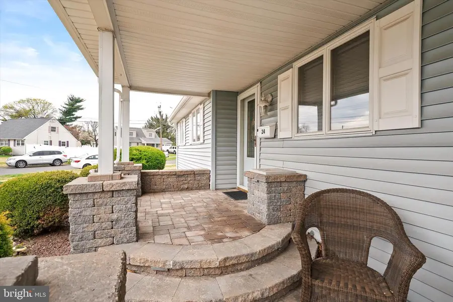 24 Cumberland Rd, Hamilton, NJ 08690 - #3