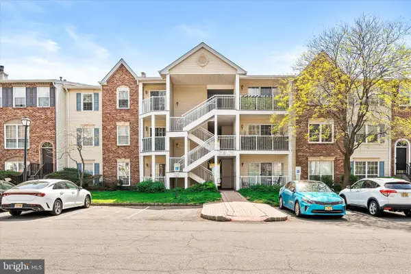 41 Cheverny Ct, HAMILTON, NJ 08619