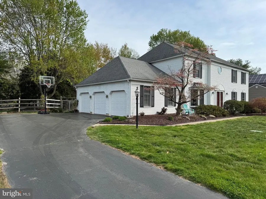 4 Monroe Dr, Princeton Junction, NJ 08550 - #2