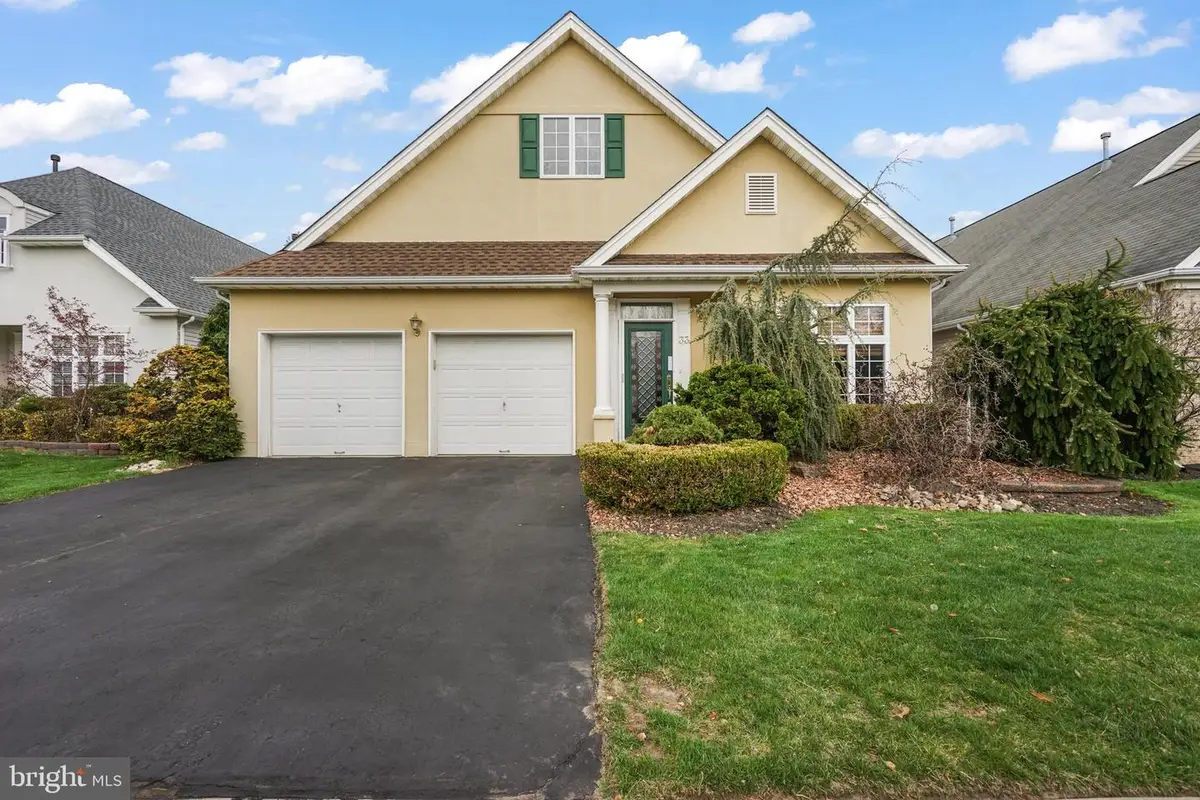 33 Coneflower La, Princeton Junction, NJ 08550 - #1