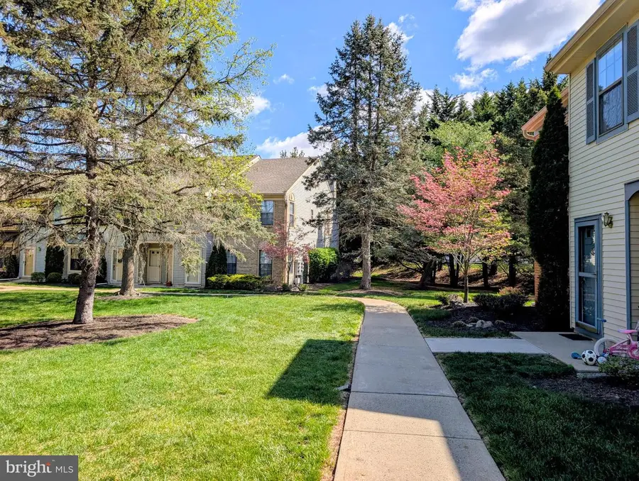 98 Wyndham Pl, Robbinsville, NJ 08691 - #3