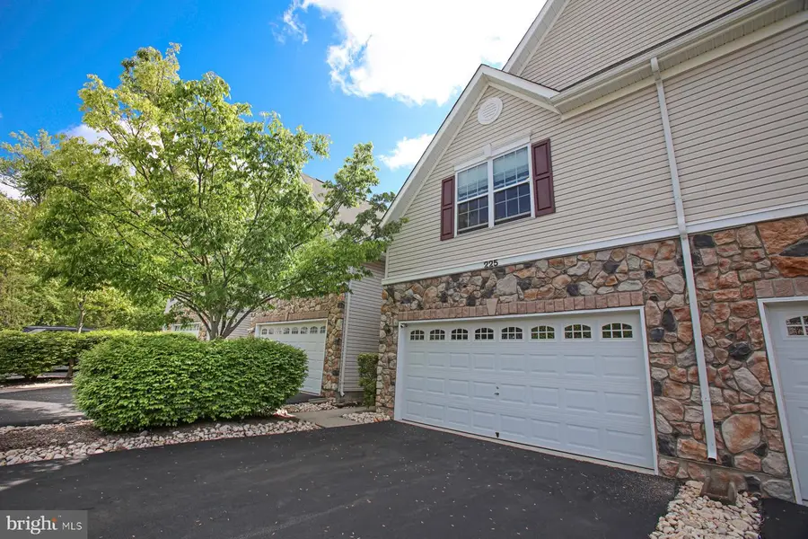 225 Brinley Dr, Pennington, NJ 08534 - #3