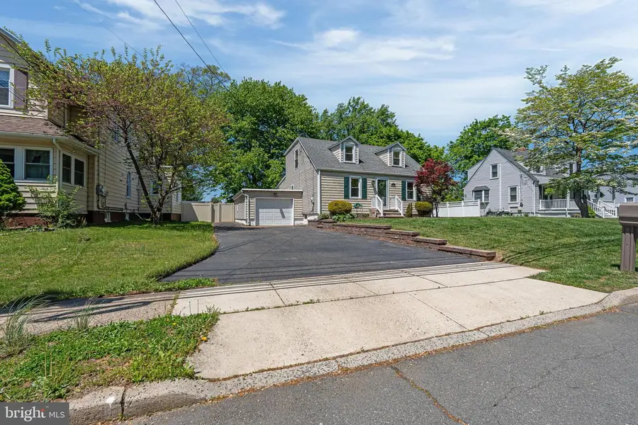 227 Princeton Ave, Hamilton, NJ 08619 - #2