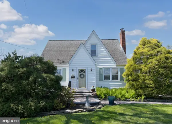 55 Ewingville Rd, EWING, NJ 08638