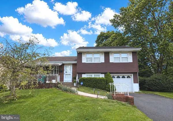 100 Winding Way, HAMILTON, NJ 08620